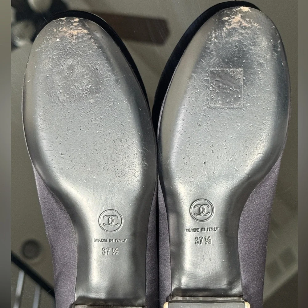 Chanel Satin Flats with Pearls on Heels - Picture 9 of 16